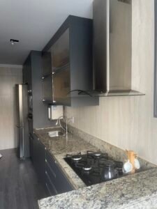 Cozinha na cor Cromato