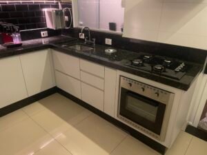 Inferior na cor Aurora