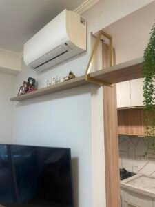 Prateleiras com fixação invisíveis e sustentação em Metalon