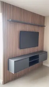 Ripado com amadeirado itapuã e parte inferior na cor cromato